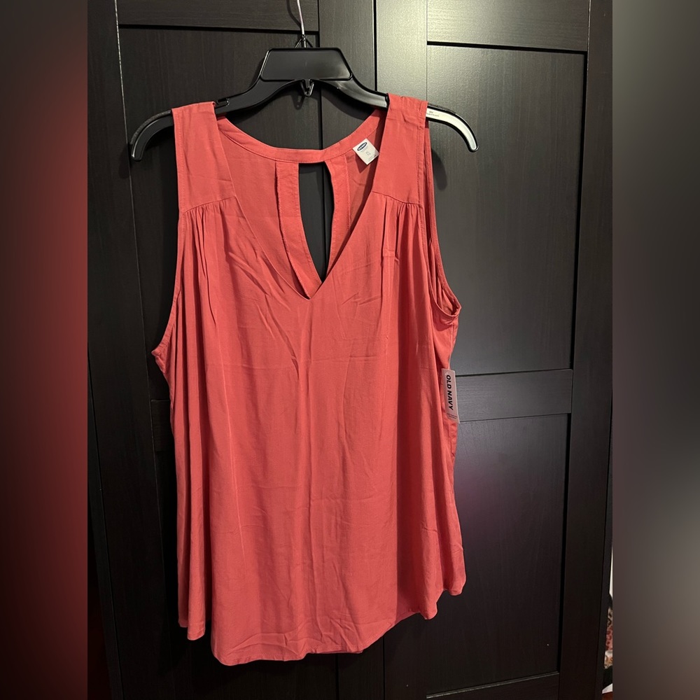 Old navy tank top